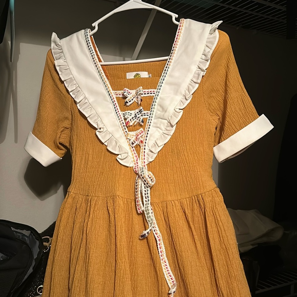 Wear on both sides, dress